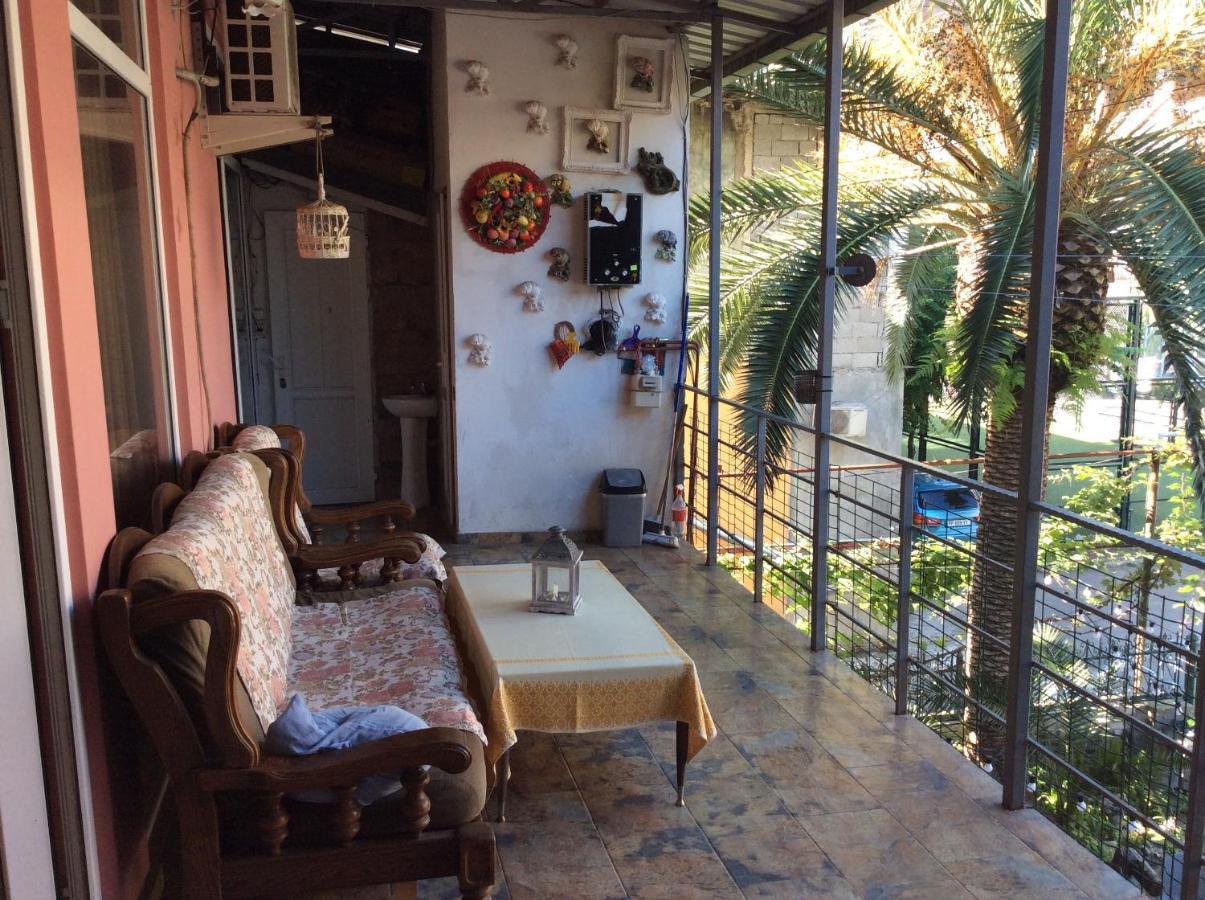 באטומי Apartment Maisi מראה חיצוני תמונה