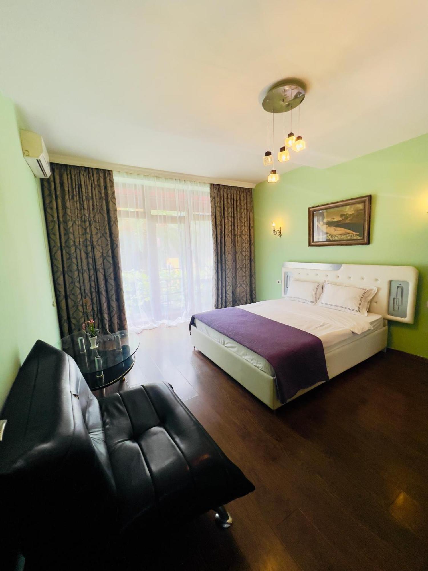 באטומי Apartment Maisi מראה חיצוני תמונה